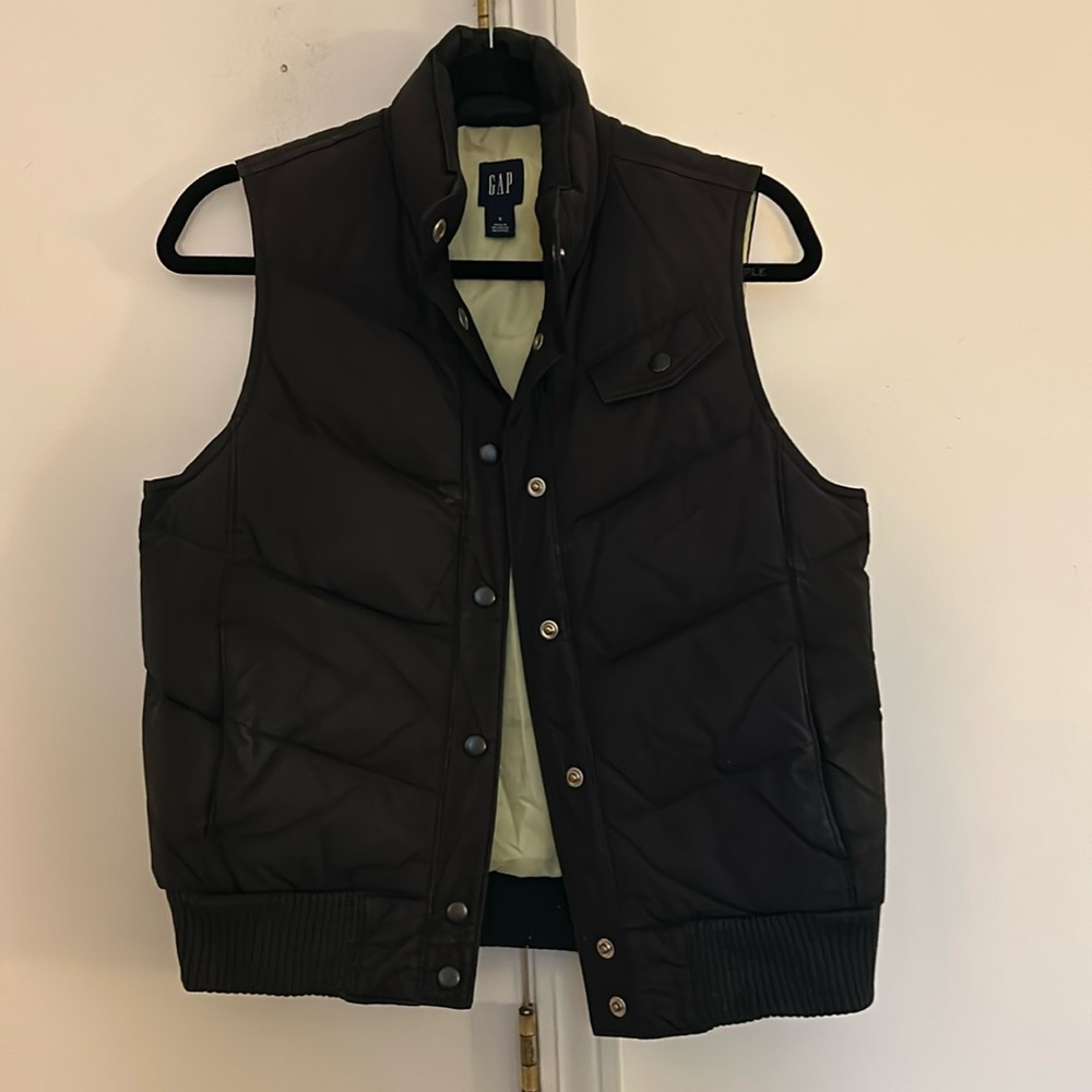 Gap Puffer Vest. Black with lime green lining. Size small.